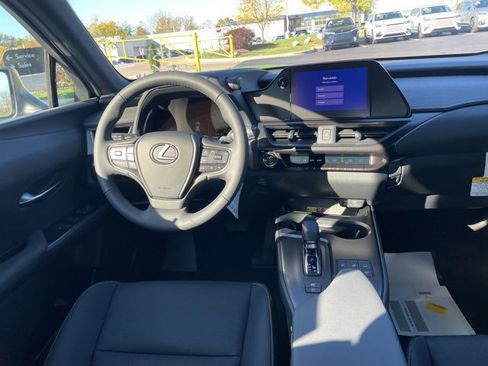 New 2025 Lexus UX 300h 300h F SPORT DESIGN AWD image 19