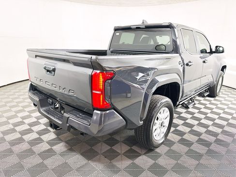 Used 2025 Toyota Tacoma SR5 image 3