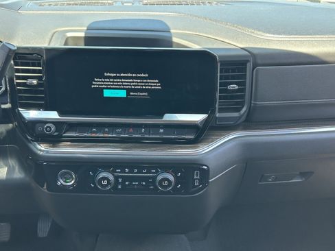 Certified 2024 Chevrolet Silverado 1500 LT AWD/4WD image 17