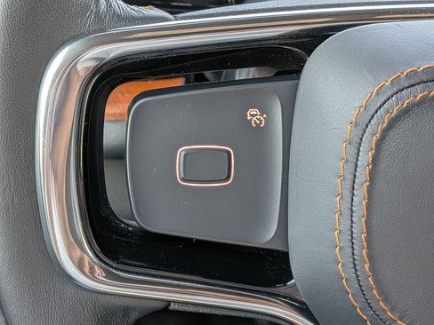 Certified 2025 Lincoln Navigator L Black Label image 31