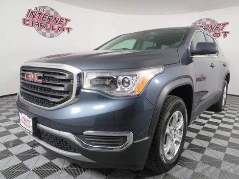 Used 2019 GMC Acadia SLE w/ LPO, Floor Liner Package FWD image 3