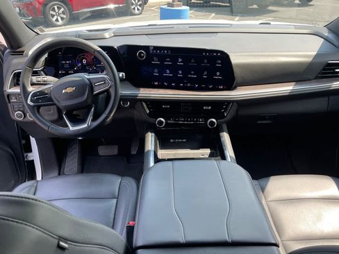 Used 2025 Chevrolet Tahoe LT AWD/4WD image 11