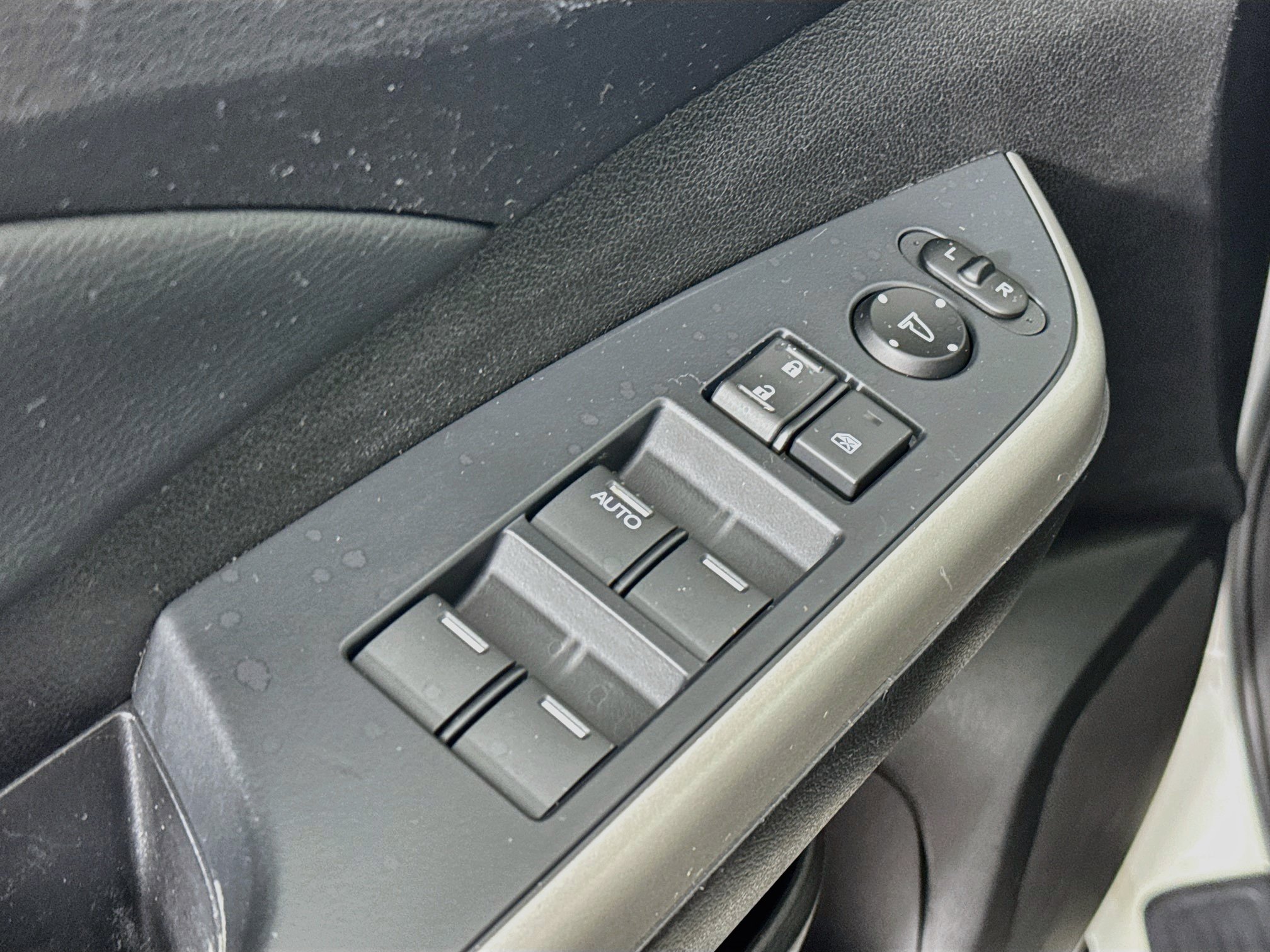Used 2014 Honda CR-V EX-L image 17