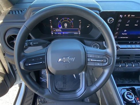 Used 2023 Chevrolet Colorado Trail Boss w/ Technology Package image 11