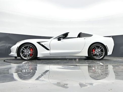 Used 2017 Chevrolet Corvette Stingray Coupe RWD image 37
