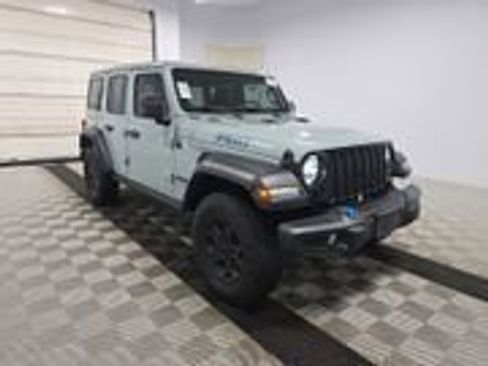 Used 2023 Jeep Wrangler Unlimited AWD/4WD image 2