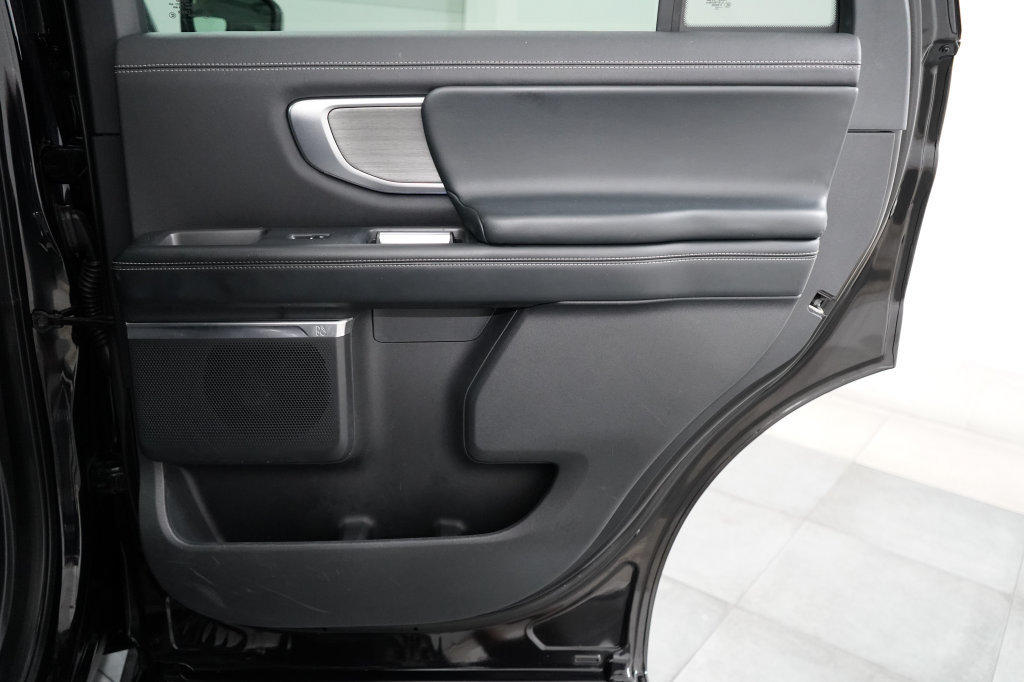 Certified 2025 Ford Expedition Platinum AWD/4WD image 33
