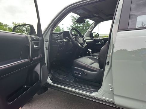 Used 2023 Toyota 4Runner TRD Off-Road Premium w/ Off Road Premium Plus Package AWD/4WD image 2