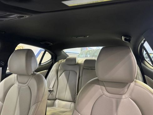 Used 2023 Genesis G70 2.0T image 20