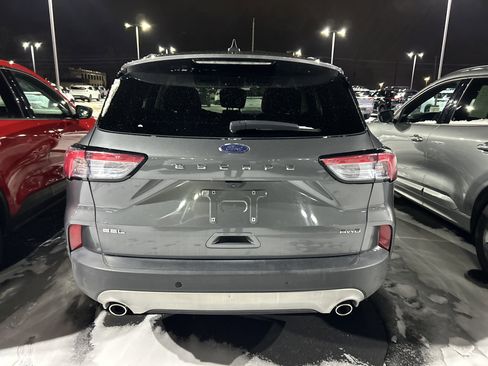 Used 2022 Ford Escape SEL image 5