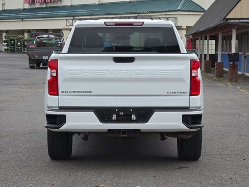 Used 2022 Chevrolet Silverado 1500 Custom AWD/4WD image 7