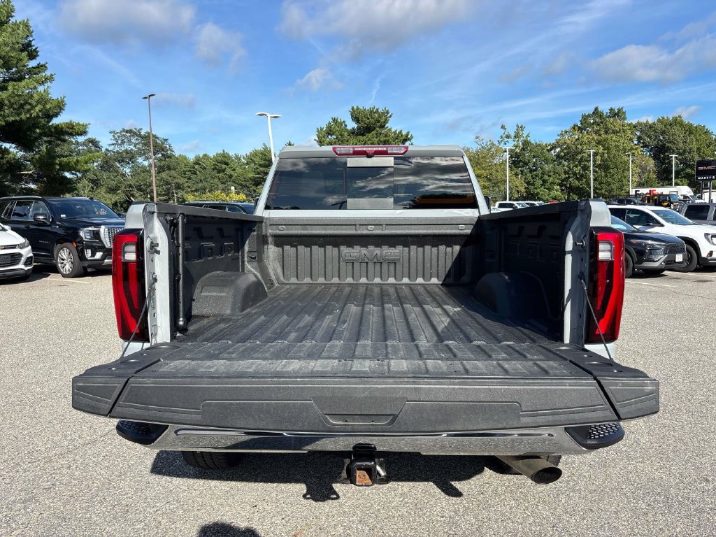 Used 2024 GMC Sierra 2500 SLT w/ SLT Premium Package AWD/4WD image 6