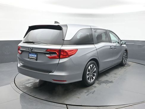Used 2023 Honda Odyssey EX-L image 6
