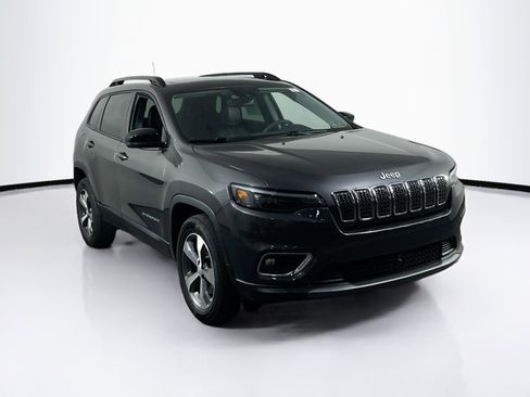 Used 2022 Jeep Cherokee Limited image 3