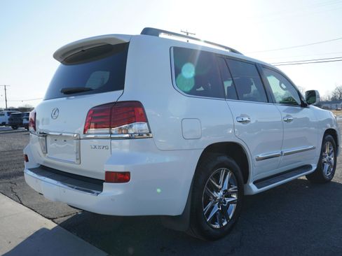 Used 2014 Lexus LX 570 4WD image 5