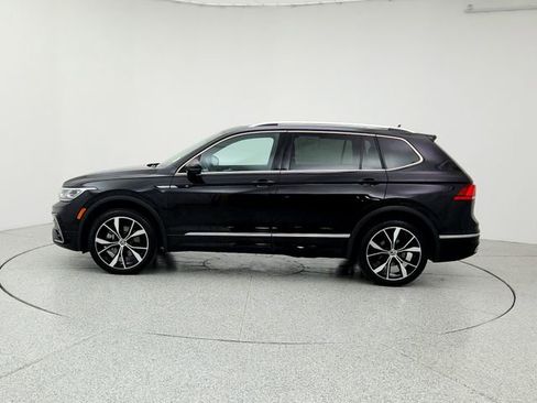 Used 2023 Volkswagen Tiguan SEL R-Line image 8