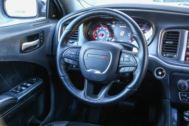 Used 2017 Dodge Charger R/T w/ Plus Group RWD image 17