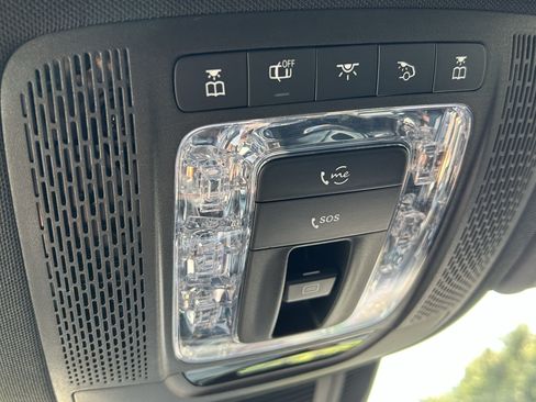 Certified 2025 Mercedes-Benz GLS 450 4MATIC image 39
