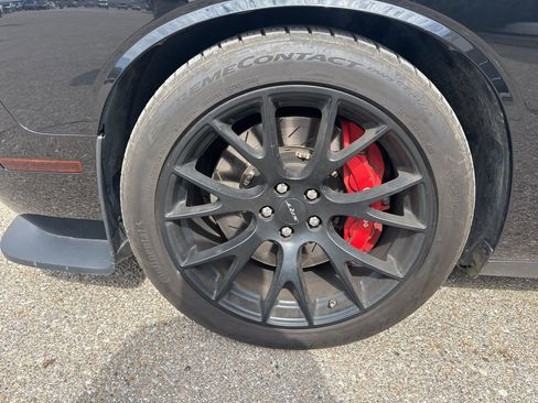 Used 2016 Dodge Challenger SRT Hellcat image 23
