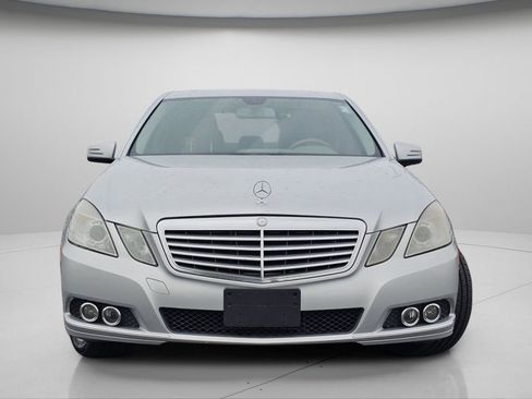 Used 2011 Mercedes-Benz E 350 4MATIC Sedan w/ Premium 1 Pkg image 3