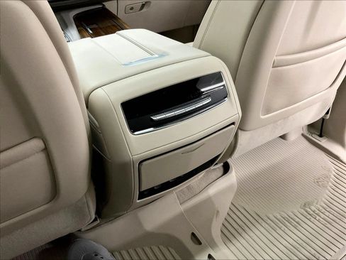 Used 2024 Cadillac Escalade Sport Platinum w/ LPO, ONYX Package AWD/4WD image 20