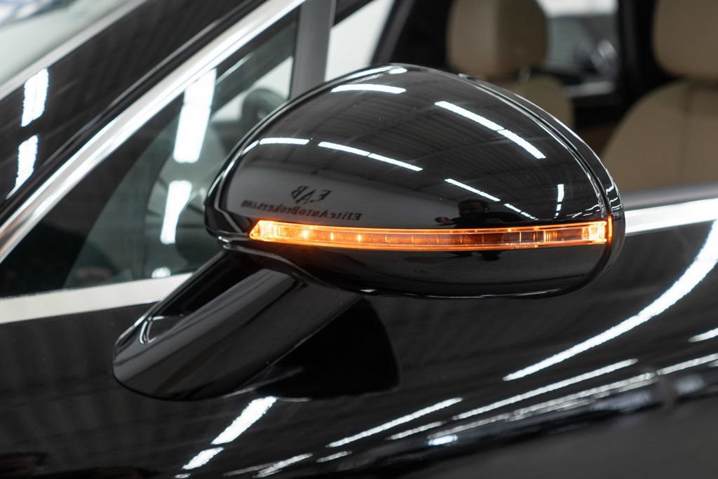 Used 2023 Porsche Macan S AWD/4WD image 46