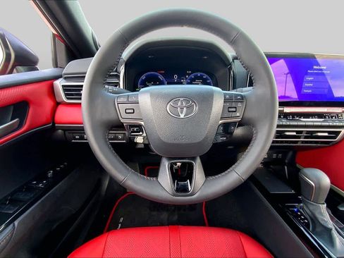 Used 2026 Toyota Camry XSE w/ Premium Package FWD image 6
