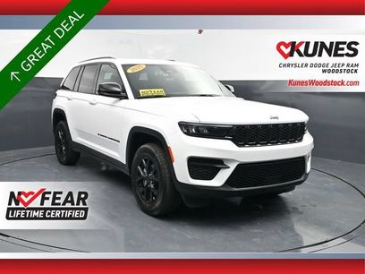 Used 2025 Jeep Grand Cherokee Altitude