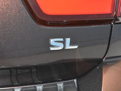 Used 2022 Nissan Armada SL image 34