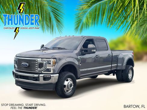 Used 2022 Ford F350 Lariat w/ Lariat Ultimate Package AWD/4WD image 2