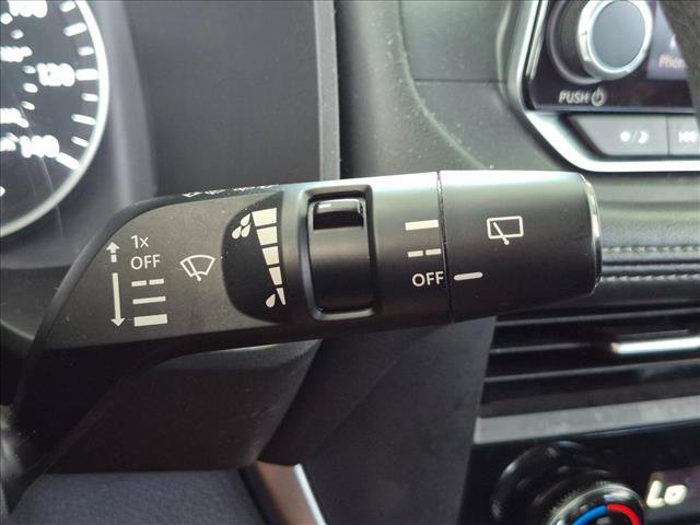 Used 2024 Nissan Rogue SV AWD/4WD image 7
