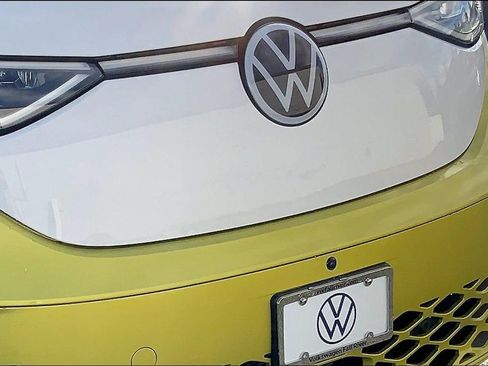 New 2025 Volkswagen ID. Buzz 1st Edition image 28
