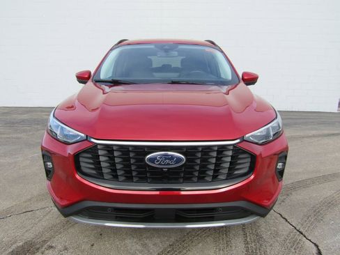 Used 2025 Ford Escape SE w/ PHEV Premium Package image 3