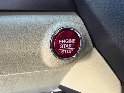 Used 2018 Acura RDX AWD image 31