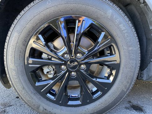 Used 2024 Ford Escape Active image 40