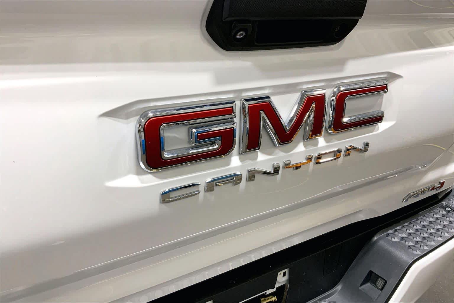 Used 2023 GMC Canyon AT4 w/ AT4 Premium Package AWD/4WD image 31