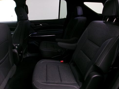 Certified 2025 Chevrolet Traverse LT w/ LPO, Floor Liner Package image 10