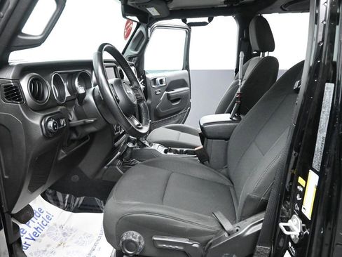 Used 2023 Jeep Gladiator Sport image 30