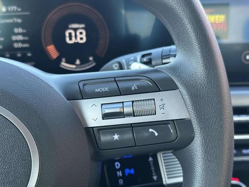 Used 2025 Hyundai Sonata SEL FWD image 29