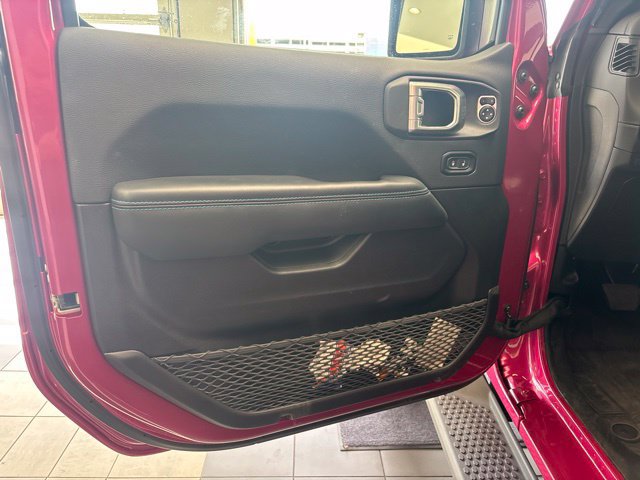 Used 2024 Jeep Wrangler Unlimited Rubicon 4xe AWD/4WD image 19