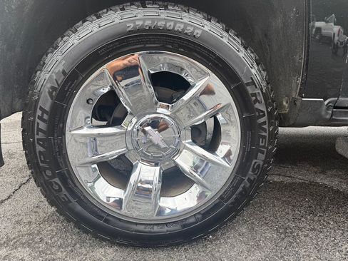Used 2015 Chevrolet Silverado 1500 LTZ w/ LTZ Plus Package AWD/4WD image 22