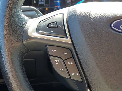 Used 2022 Ford Edge SEL w/ Convenience Package AWD/4WD image 24