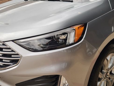 Used 2024 Ford Edge Titanium AWD/4WD image 9