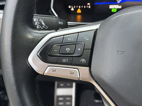 Used 2023 Volkswagen Jetta SE image 25