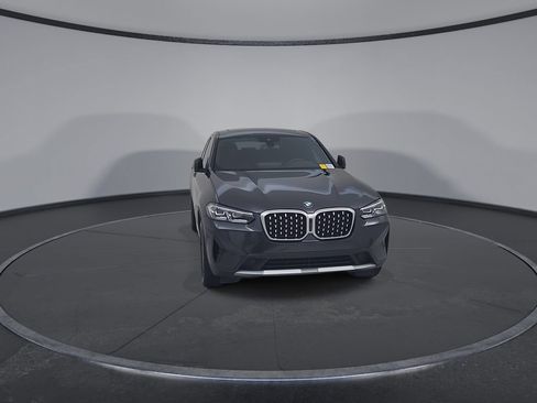 Used 2023 BMW X4 xDrive30i w/ Premium Package AWD/4WD image 4