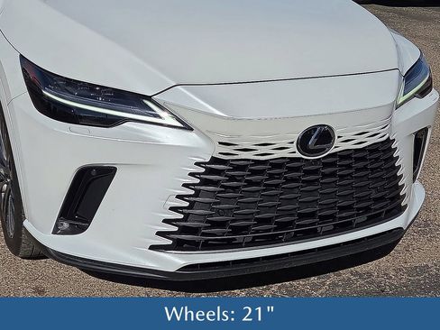 Used 2024 Lexus RX 450h AWD w/ Luxury Package image 10