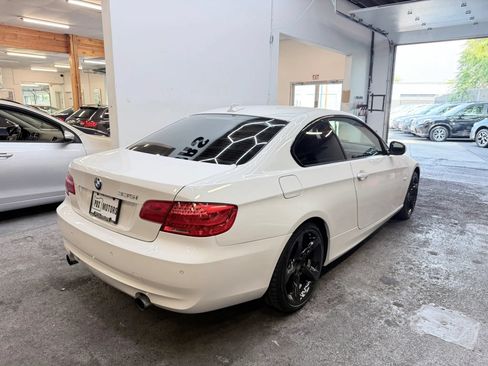 Used 2011 BMW 335i Coupe RWD image 3
