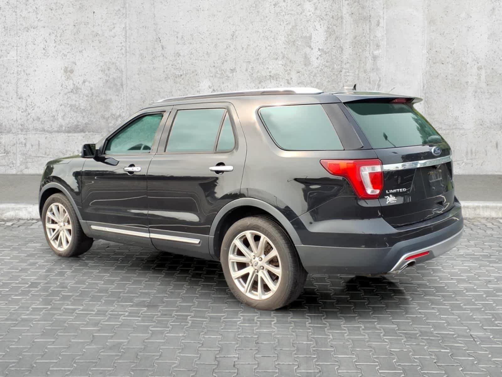 Used 2016 Ford Explorer Limited FWD image 8