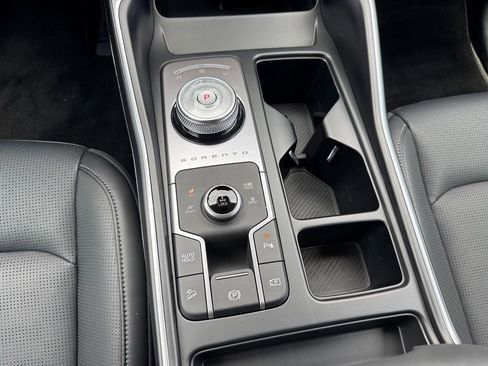 Used 2025 Kia Sorento EX w/ EX Panoramic Sunroof Package image 15