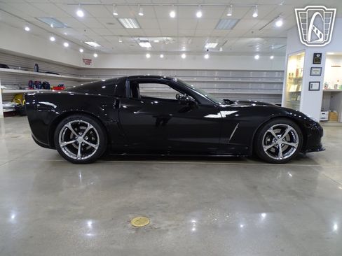 Used 2006 Chevrolet Corvette Coupe w/ Performance Package image 18